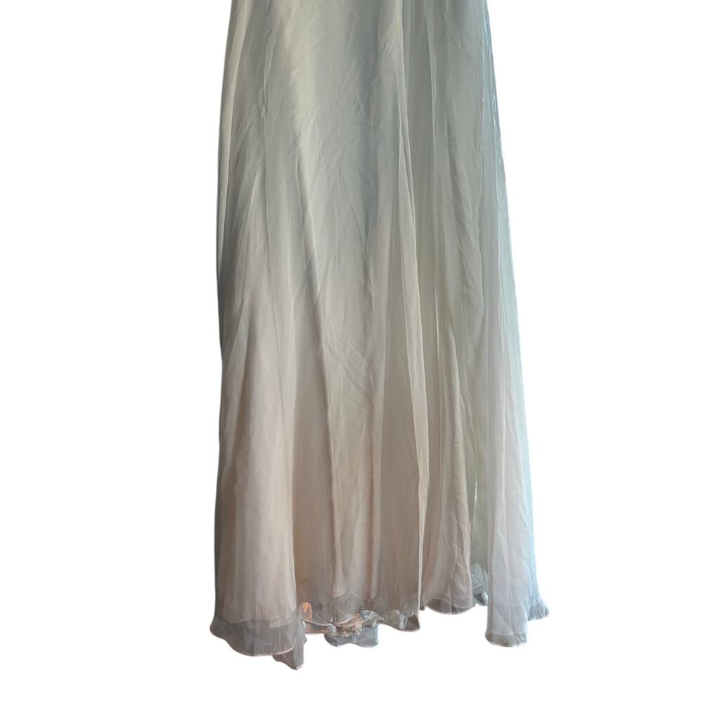 NWT Mac Duggal Plunge Ostrich Feather A-Line Gown in white - Picture 3 of 9